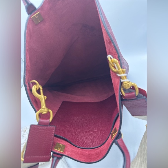 NWT VALENTINO  Burgundy Grained-Leather Tote Bag/ Crossbody - Picture 9 of 16